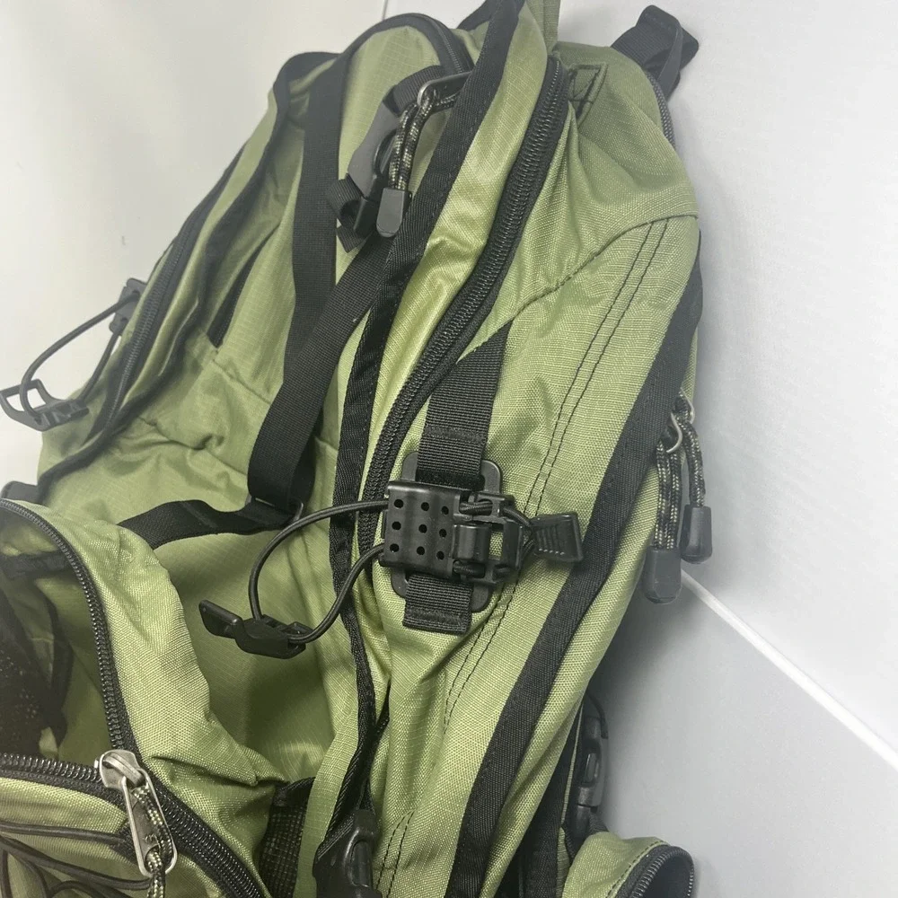 Orvis Fly Fishing Backpack Olive Drab Hiking Rod Bag Water-Resistant